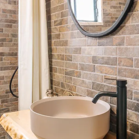 Alma-rio 1 By Mycelia بيت ضيافة تومار