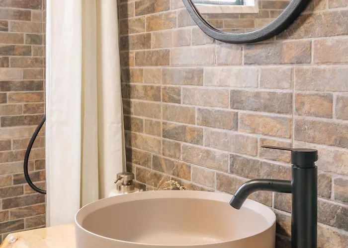 Alma-rio 1 By Mycelia بيت ضيافة تومار